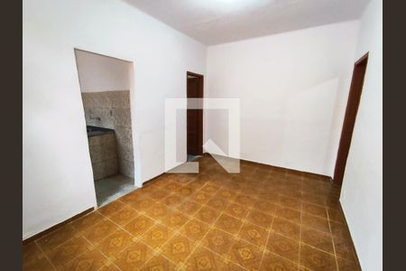 Sala de casa para alugar com 1 quarto, 40m² em Piedade, Rio de Janeiro