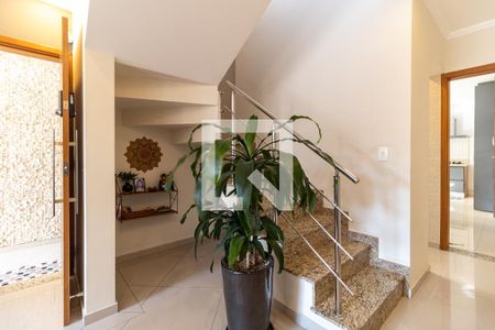 Casa à venda com 149m², 3 quartos e 2 vagas Casa à venda com 149m², 3 quartos e 2 vagasCorredor