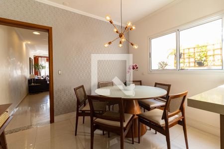 Casa à venda com 149m², 3 quartos e 2 vagas Casa à venda com 149m², 3 quartos e 2 vagasCozinha