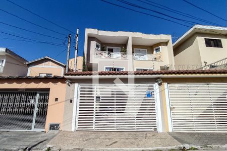Casa à venda com 149m², 3 quartos e 2 vagas Casa à venda com 149m², 3 quartos e 2 vagasFachada