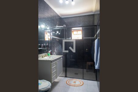 Casa à venda com 297m², 4 quartos e 3 vagas Casa à venda com 297m², 4 quartos e 3 vagasBanheiro Quarto 1