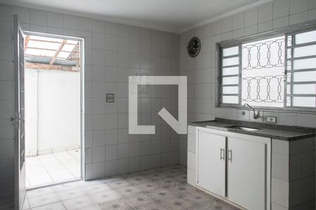 Casa à venda com 297m², 4 quartos e 3 vagas Casa à venda com 297m², 4 quartos e 3 vagasCozinha edicula