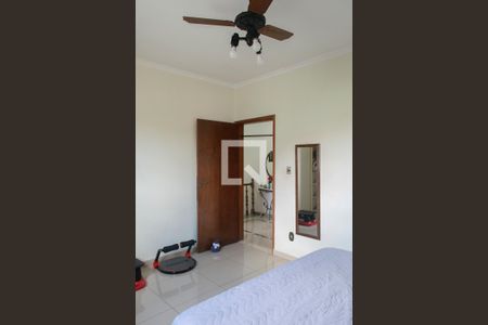 Casa à venda com 297m², 4 quartos e 3 vagas Casa à venda com 297m², 4 quartos e 3 vagasQuarto 3