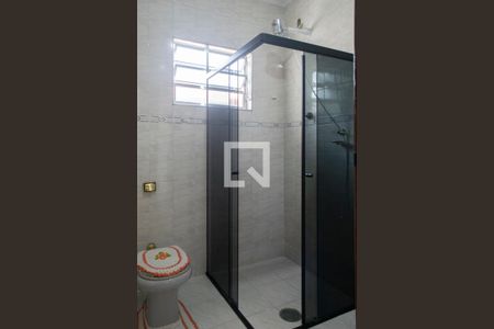 Casa à venda com 297m², 4 quartos e 3 vagas Casa à venda com 297m², 4 quartos e 3 vagasBanheiro