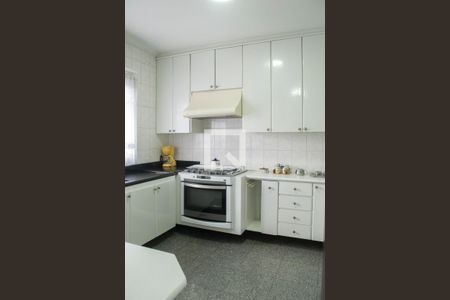 Casa à venda com 297m², 4 quartos e 3 vagas Casa à venda com 297m², 4 quartos e 3 vagasCozinha