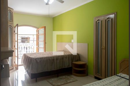 Casa à venda com 297m², 4 quartos e 3 vagas Casa à venda com 297m², 4 quartos e 3 vagasQuarto 4