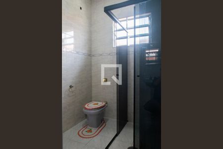 Casa à venda com 297m², 4 quartos e 3 vagas Casa à venda com 297m², 4 quartos e 3 vagasBanheiro