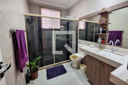 Casa à venda com 320m², 4 quartos e 3 vagas Casa à venda com 320m², 4 quartos e 3 vagasBanheiro Social