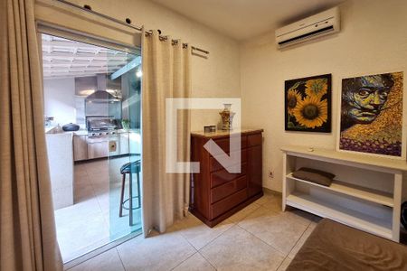 Casa à venda com 320m², 4 quartos e 3 vagas Casa à venda com 320m², 4 quartos e 3 vagasQuarto 3