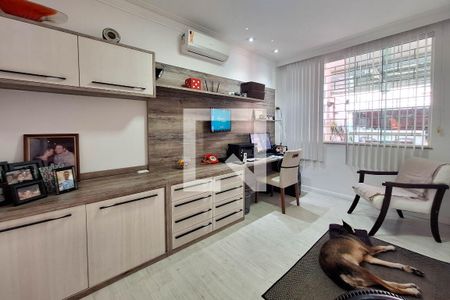 Casa à venda com 320m², 4 quartos e 3 vagas Casa à venda com 320m², 4 quartos e 3 vagasQuarto 2