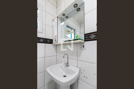 Casa à venda com 178m², 3 quartos e 2 vagasBanheiro do Quarto 2