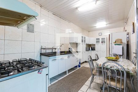 Casa à venda com 178m², 3 quartos e 2 vagasCozinha