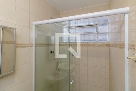 Banheiro de kitnet/studio para alugar com 1 quarto, 22m² em República, São Paulo