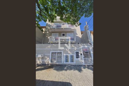 Apartamento à venda com 45m², 2 quartos e sem vaga Apartamento à venda com 45m², 2 quartos e sem vagaFachada