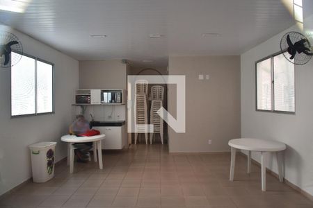 Apartamento para alugar com 48m², 2 quartos e 1 vagaÁrea comum - Salão de festas