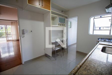 Apartamento à venda com 160m², 2 quartos e 1 vaga Apartamento à venda com 160m², 2 quartos e 1 vagaCozinha