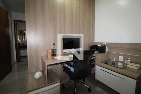 Casa de condomínio à venda com 360m², 4 quartos e 4 vagasSuíte