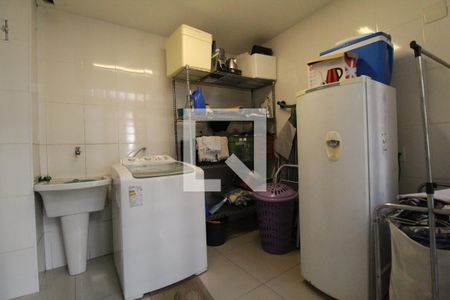 Casa de condomínio à venda com 360m², 4 quartos e 4 vagasÁrea de Serviço