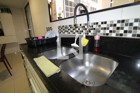 Casa de condomínio à venda com 360m², 4 quartos e 4 vagasCozinha