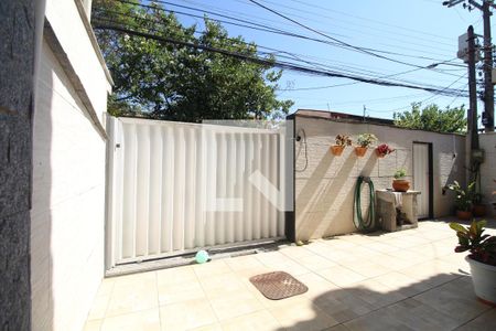 Casa de condomínio à venda com 360m², 4 quartos e 4 vagasQuintal