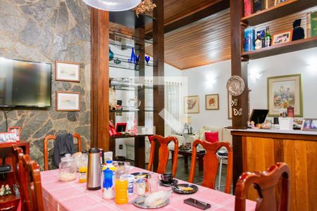 Casa à venda com 500m², 8 quartos e 4 vagasSala 2