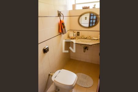 Casa à venda com 500m², 8 quartos e 4 vagasLavabo