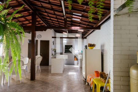 Casa à venda com 500m², 8 quartos e 4 vagasÁrea Externa