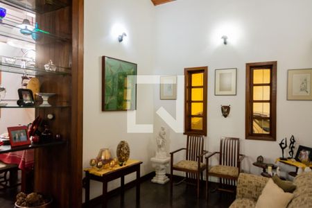 Casa à venda com 500m², 8 quartos e 4 vagasSala 1