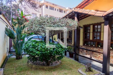 Casa à venda com 500m², 8 quartos e 4 vagasÁrea Externa