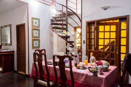 Casa à venda com 500m², 8 quartos e 4 vagasSala 2