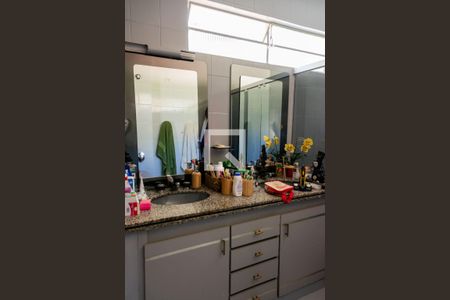 Casa à venda com 500m², 8 quartos e 4 vagasBanheiro da Suíte