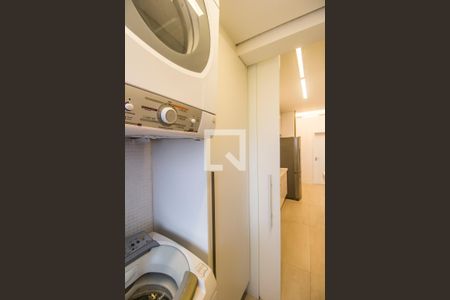 Apartamento à venda com 112m², 2 quartos e 2 vagas Apartamento à venda com 112m², 2 quartos e 2 vagasDetalhe da area de serviço