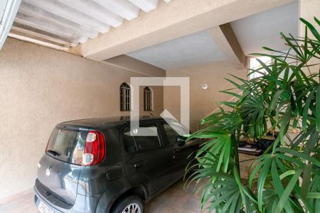 Casa à venda com 178m², 3 quartos e 2 vagas Casa à venda com 178m², 3 quartos e 2 vagasGaragem