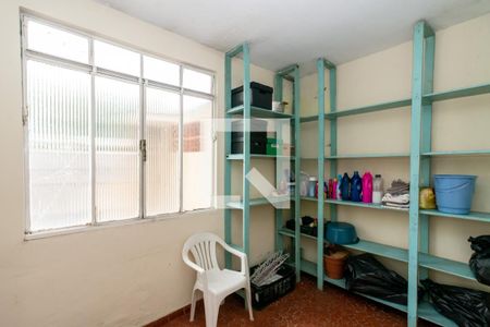 Casa à venda com 178m², 3 quartos e 2 vagas Casa à venda com 178m², 3 quartos e 2 vagasQuarto da área de serviço