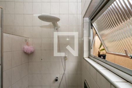 Casa à venda com 178m², 3 quartos e 2 vagas Casa à venda com 178m², 3 quartos e 2 vagasBanheiro