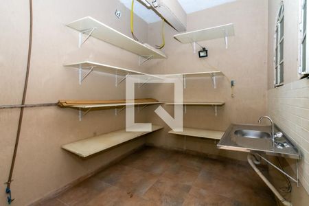 Casa à venda com 178m², 3 quartos e 2 vagas Casa à venda com 178m², 3 quartos e 2 vagasDepósito