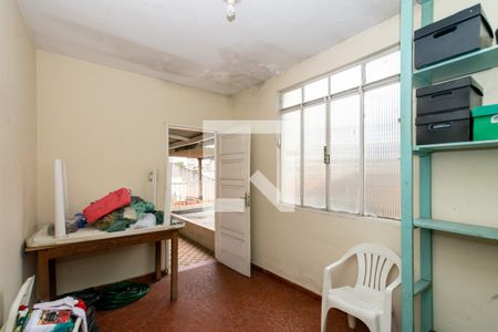 Casa à venda com 178m², 3 quartos e 2 vagas Casa à venda com 178m², 3 quartos e 2 vagasQuarto da área de serviço