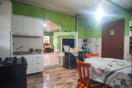 Casa à venda com 80m², 2 quartos e 2 vagasCozinha