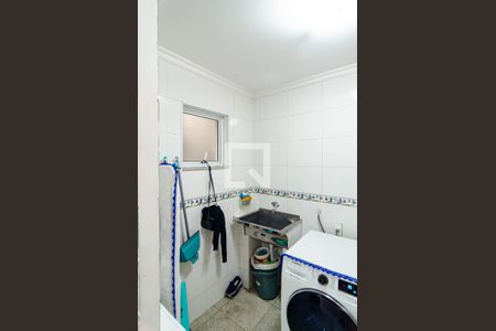 Casa à venda com 220m², 3 quartos e 2 vagas Casa à venda com 220m², 3 quartos e 2 vagasÁrea de Serviço