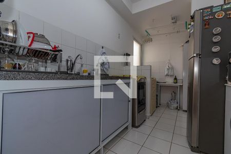 Apartamento à venda com 55m², 2 quartos e 1 vaga Apartamento à venda com 55m², 2 quartos e 1 vagaCozinha - Armários