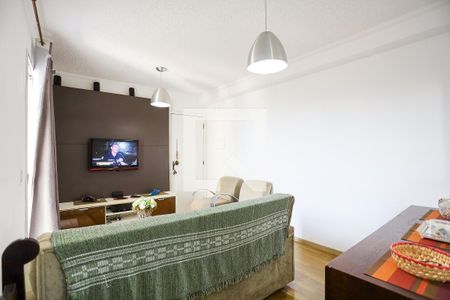 Sala  de apartamento para alugar com 2 quartos, 72m² em Jardim Monte Santo, Cotia