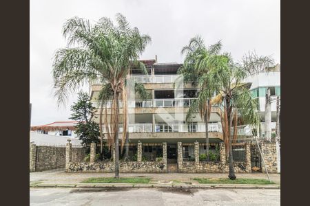 Apartamento à venda com 116m², 2 quartos e 1 vaga Apartamento à venda com 116m², 2 quartos e 1 vagaFachada