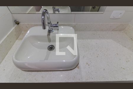 Apartamento à venda com 116m², 2 quartos e 1 vaga Apartamento à venda com 116m², 2 quartos e 1 vagaBanheiro Social