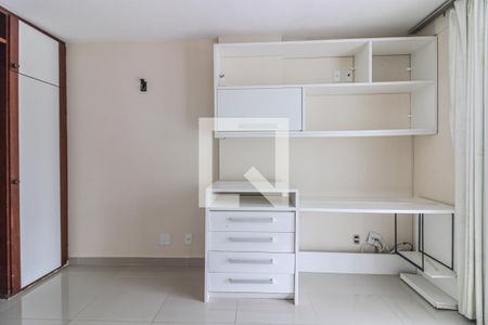 Apartamento à venda com 116m², 2 quartos e 1 vaga Apartamento à venda com 116m², 2 quartos e 1 vagaQuarto