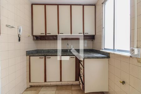 Apartamento à venda com 116m², 2 quartos e 1 vaga Apartamento à venda com 116m², 2 quartos e 1 vagaCozinha e Área de Serviço