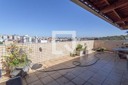Apartamento à venda com 186m², 3 quartos e 2 vagasCobertura