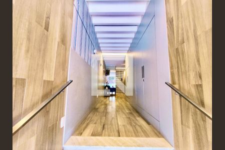 Apartamento à venda com 68m², 2 quartos e 1 vaga Apartamento à venda com 68m², 2 quartos e 1 vagaPortaria
