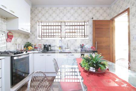 Casa à venda com 175m², 3 quartos e 3 vagasCozinha