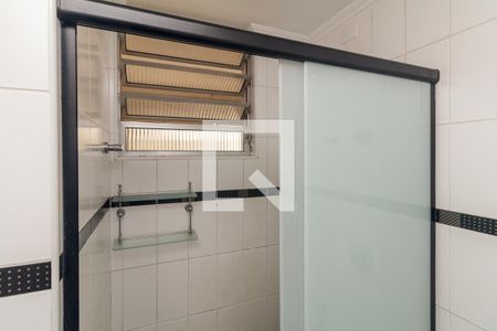 Apartamento à venda com 92m², 2 quartos e 1 vaga Apartamento à venda com 92m², 2 quartos e 1 vagaBanheiro