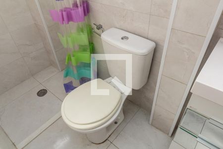 Apartamento à venda com 92m², 2 quartos e 1 vaga Apartamento à venda com 92m², 2 quartos e 1 vagaBanheiro de Serviço
